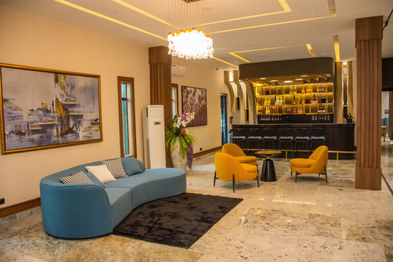 The thribeka Hotel Boulevard Cafe